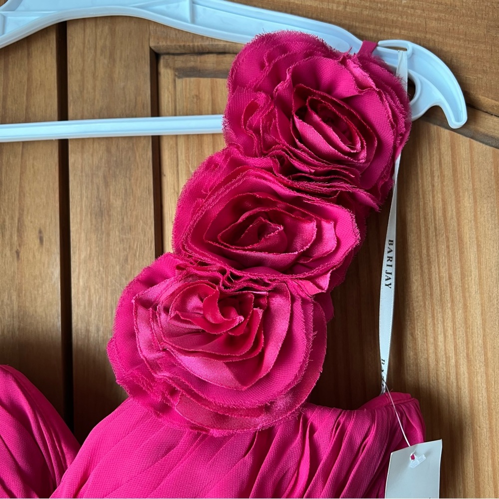 Hot pink 💖 Prom or Evening gown - Picture 4 of 7